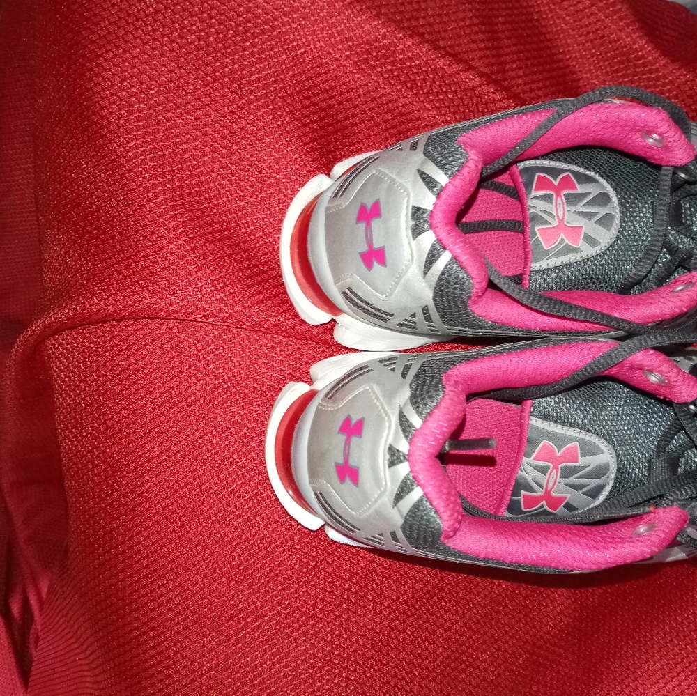Shoes - Picture 3 of 4